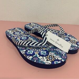 Vera Bradley flip flops NWT 7 / 8 Lisbon Medallion Cool Navy Blue Floral Stripes